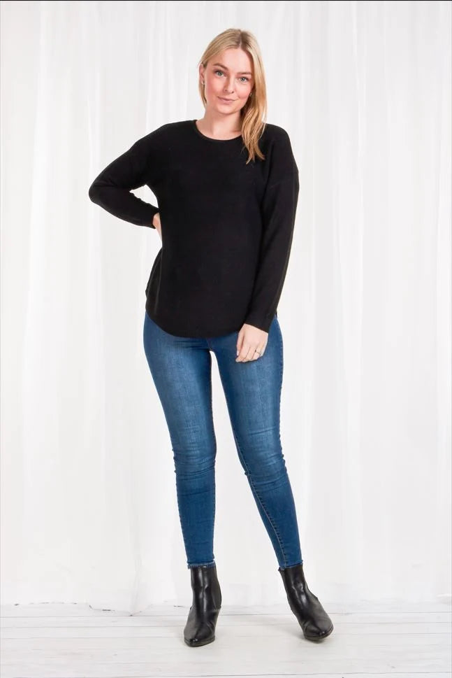 Morgan Curved Hem Pullover - black