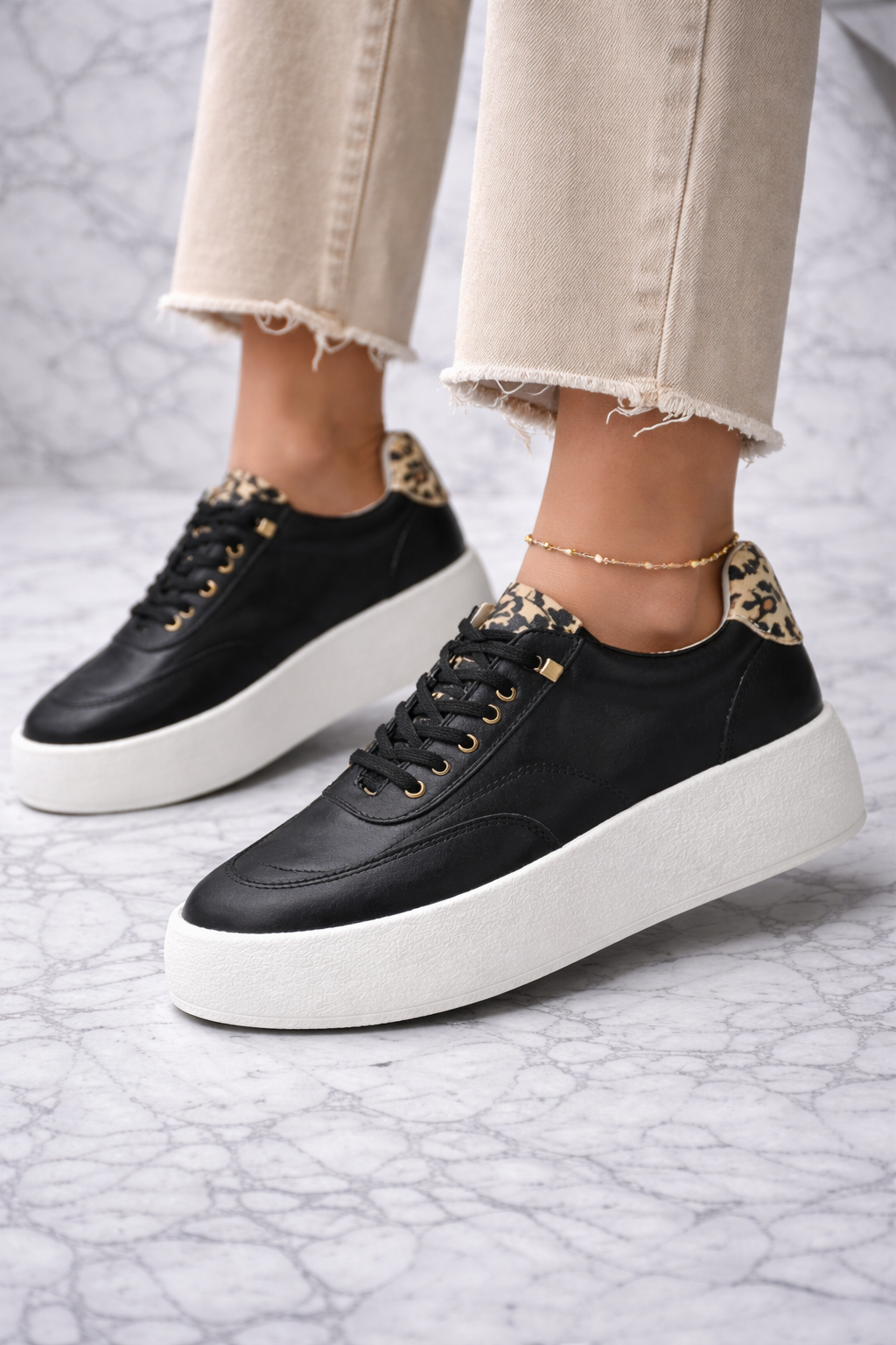 Chic Black Platform Sneakers – Leopard Finish
