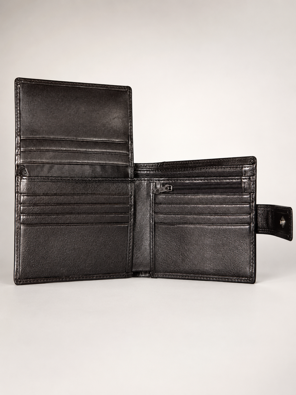 SAAVY MEN'S LEATHER BILLFOLD WALLET WITH TAB CLOSURE AND RFID- GRAIN FINISH