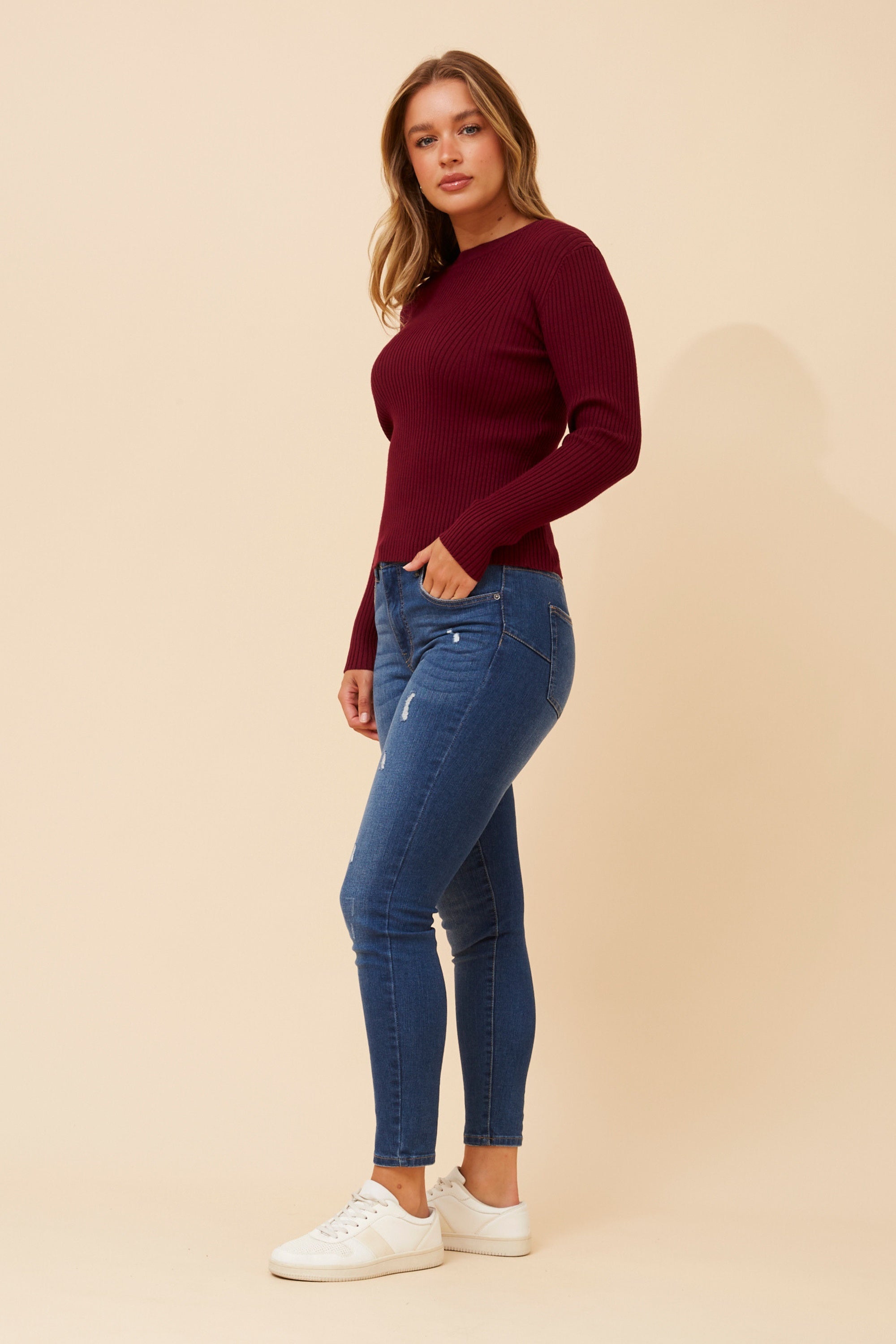 CARLETTA SOLID KNIT PULLOVER - Red Dahlia
