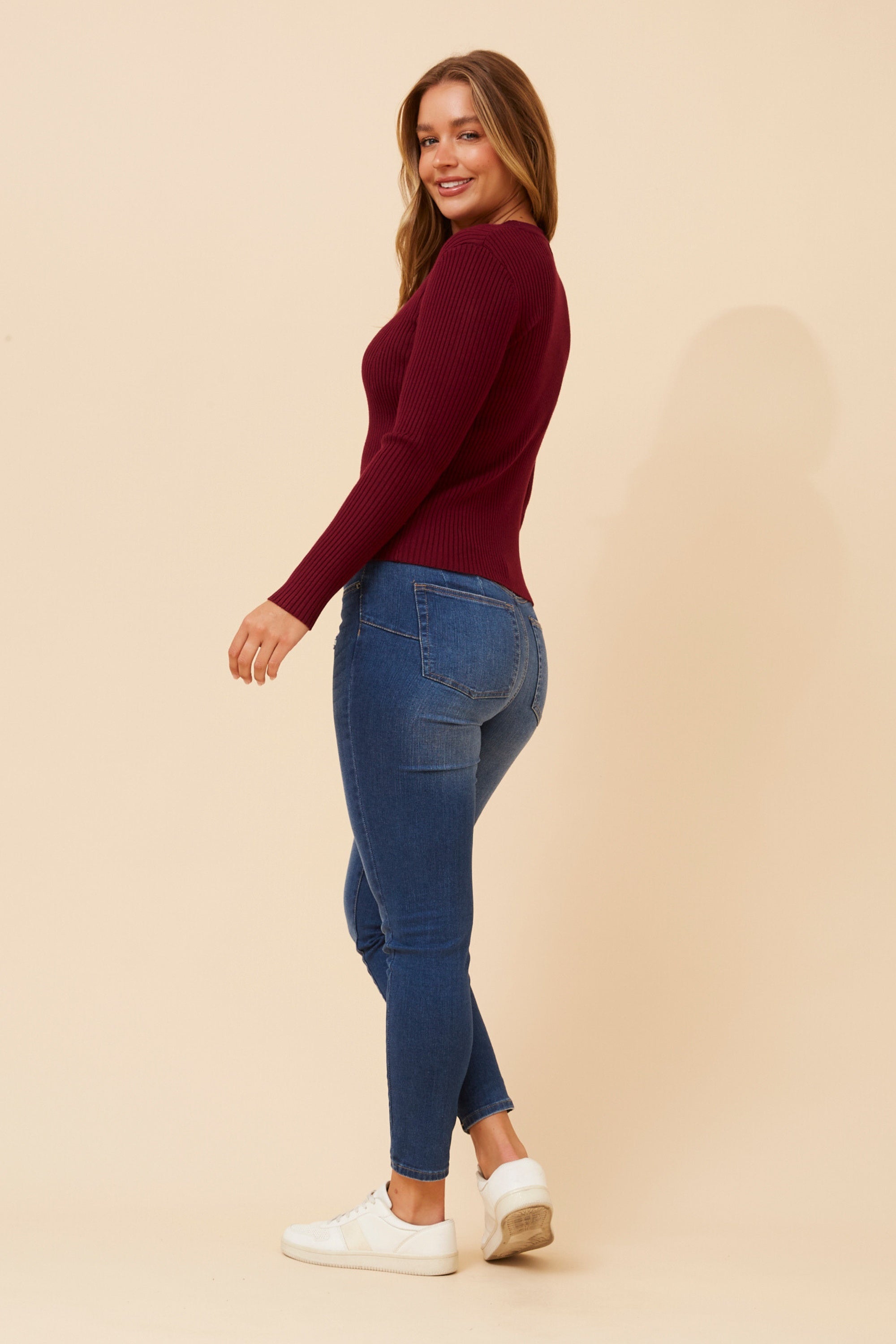 CARLETTA SOLID KNIT PULLOVER - Red Dahlia