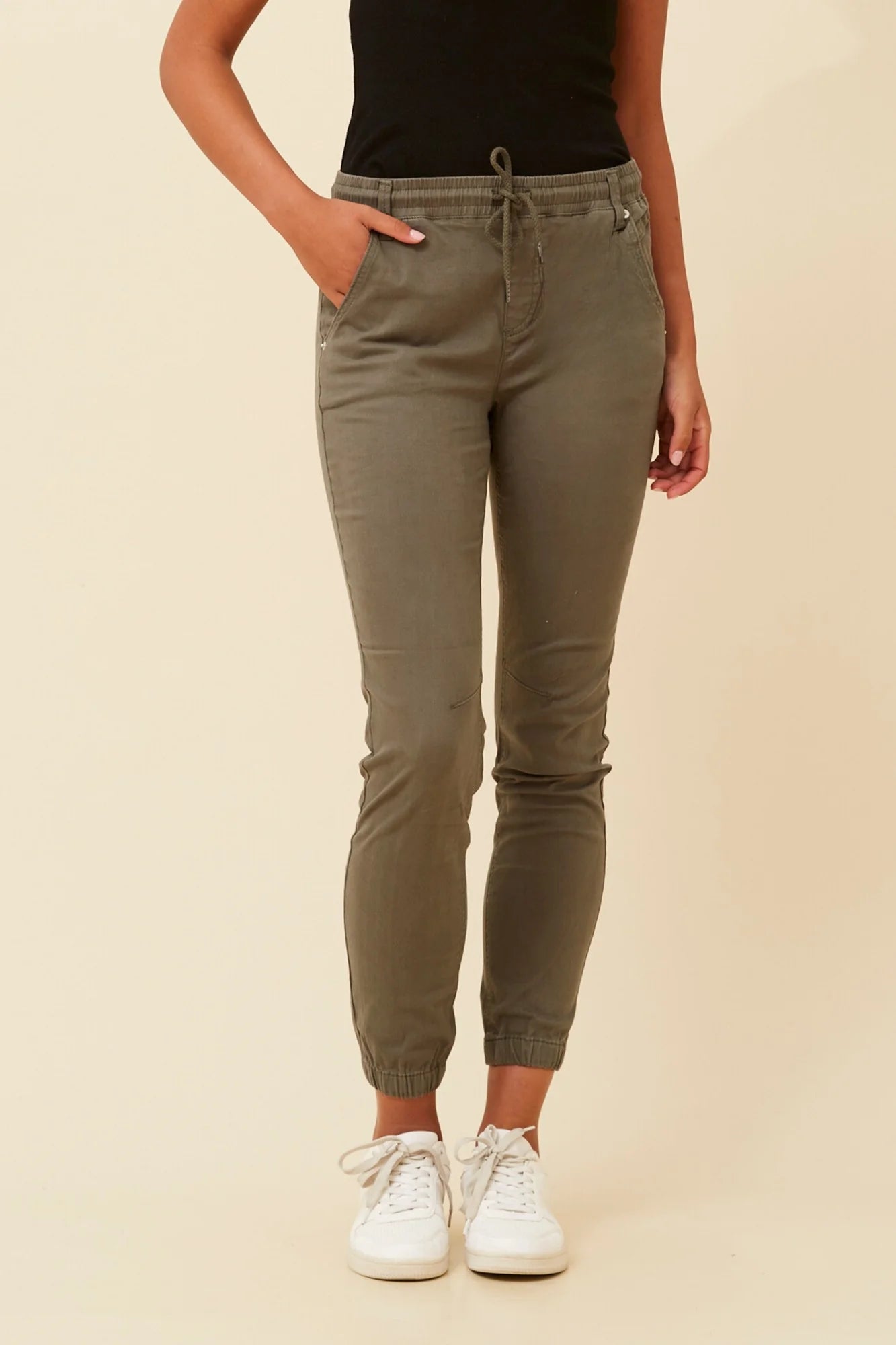 SANIA SOLID JOGGER PANTS - khaki