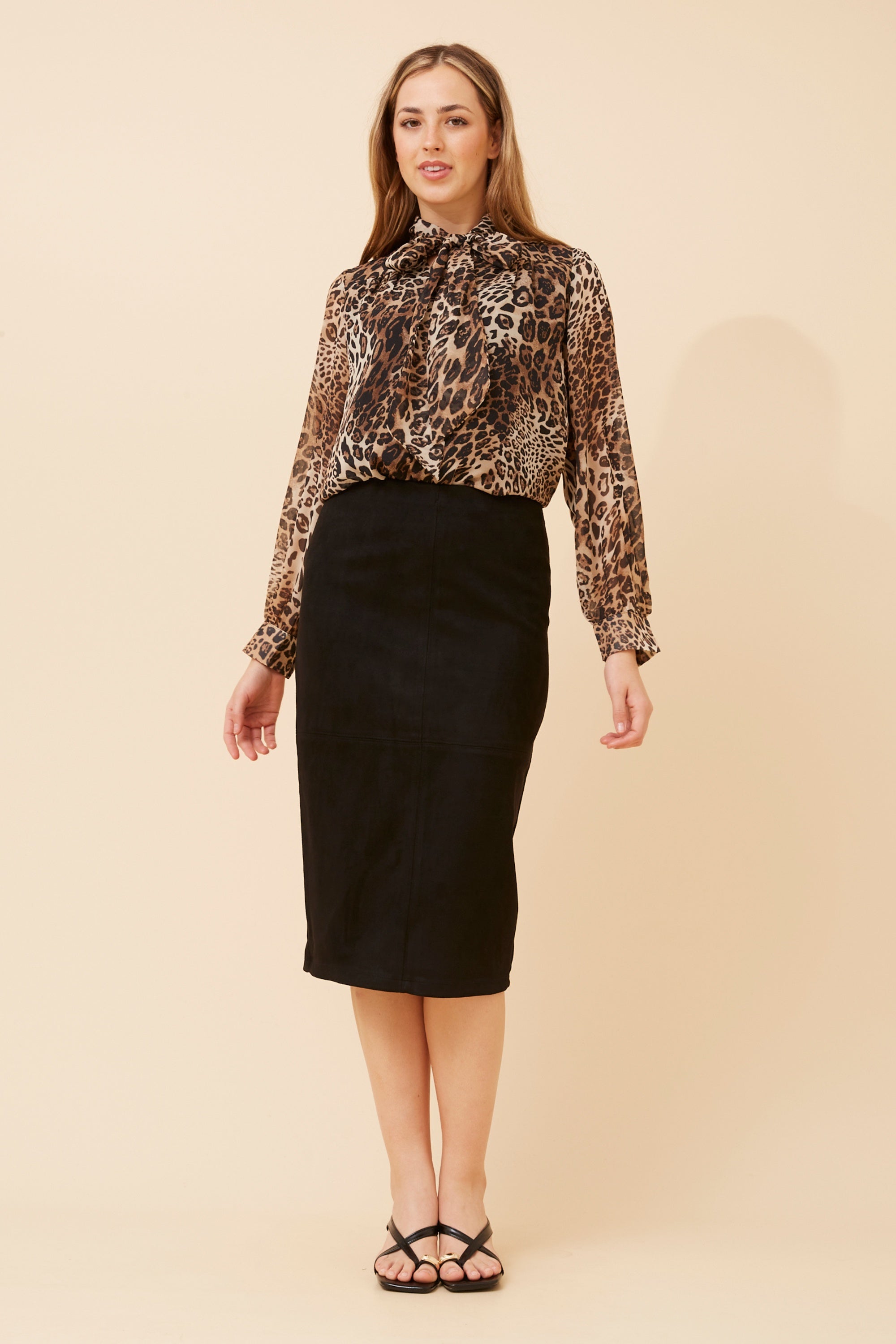 ZINIA FAUX SUEDE SKIRT - Black